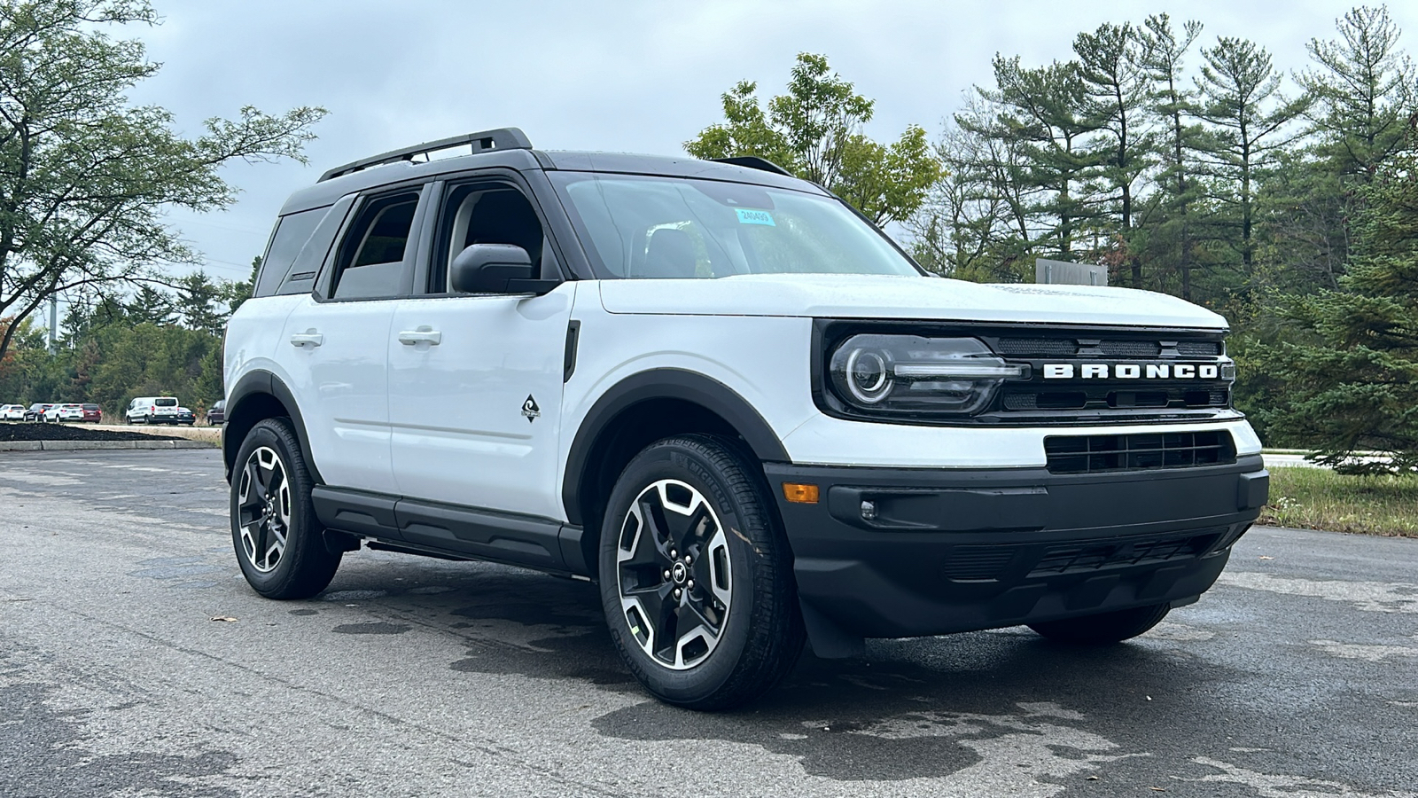 2024 Ford Bronco Sport Outer Banks 2