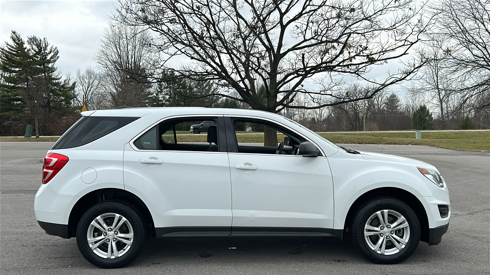 2017 Chevrolet Equinox LS 4