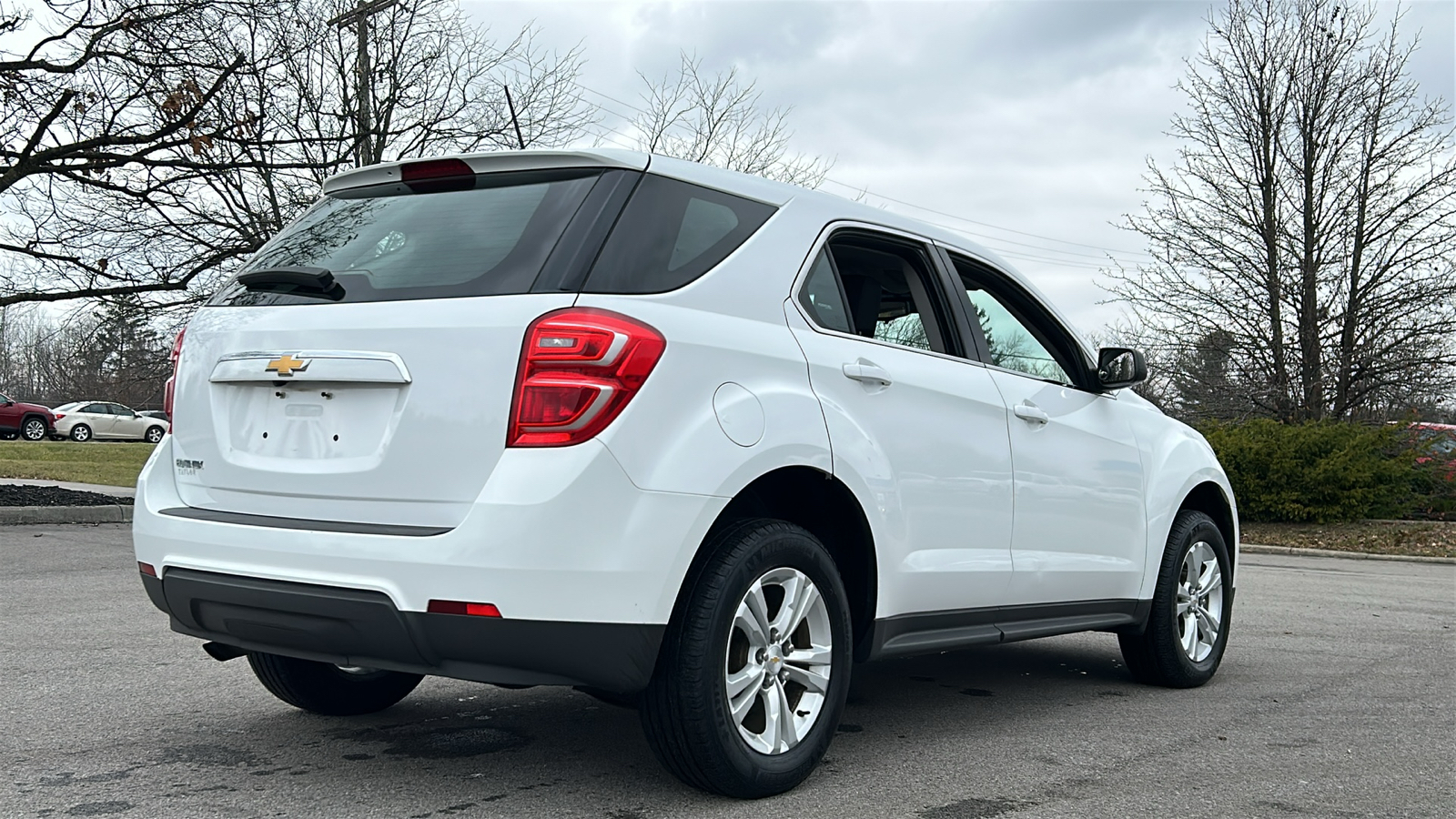 2017 Chevrolet Equinox LS 11