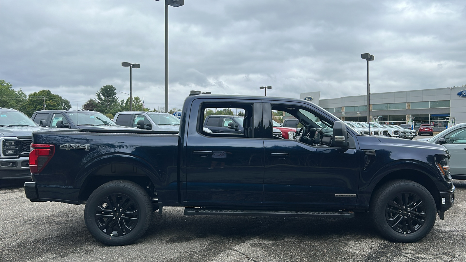 2024 Ford F-150 XLT 4