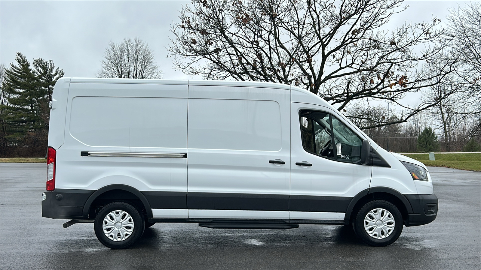 2024 Ford Transit-250 XL 5