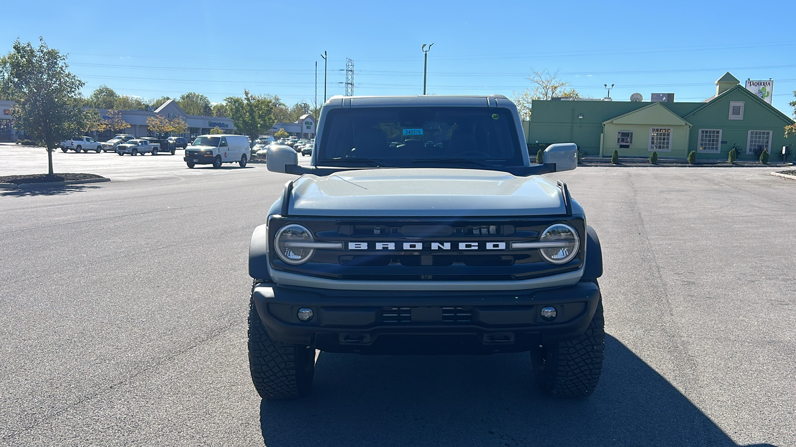 2024 Ford Bronco Outer Banks 39