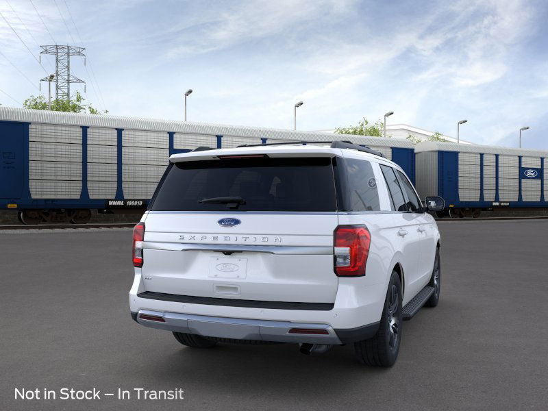 2024 Ford Expedition XLT 8