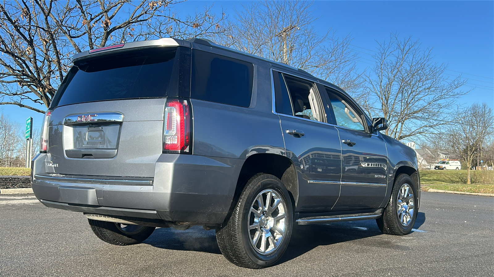 2018 GMC Yukon Denali 11