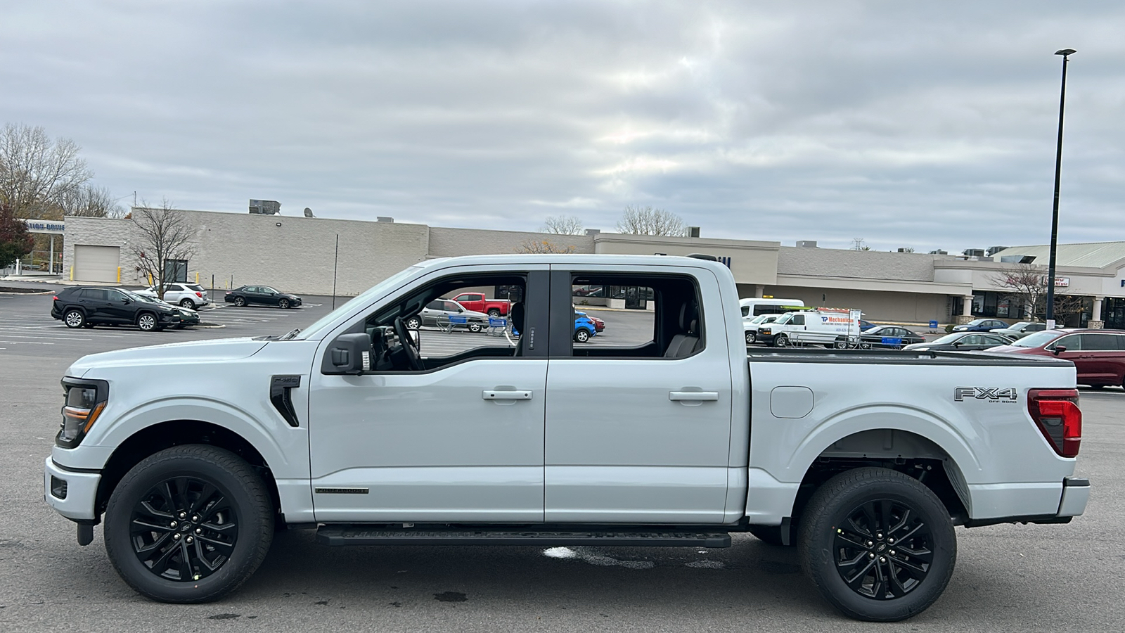 2024 Ford F-150 XLT 16