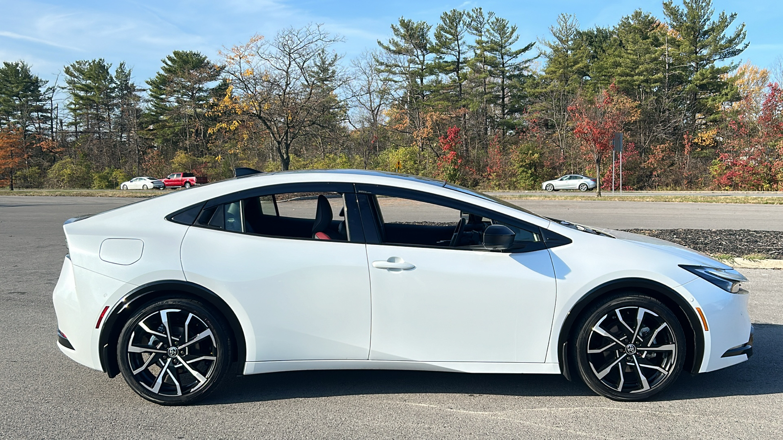 2024 Toyota Prius Prime XSE Premium 4