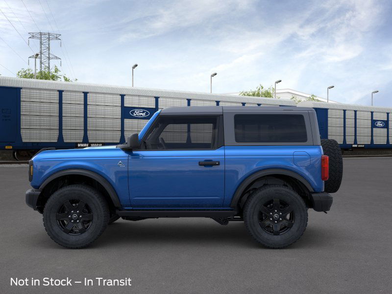 2024 Ford Bronco Black Diamond 3