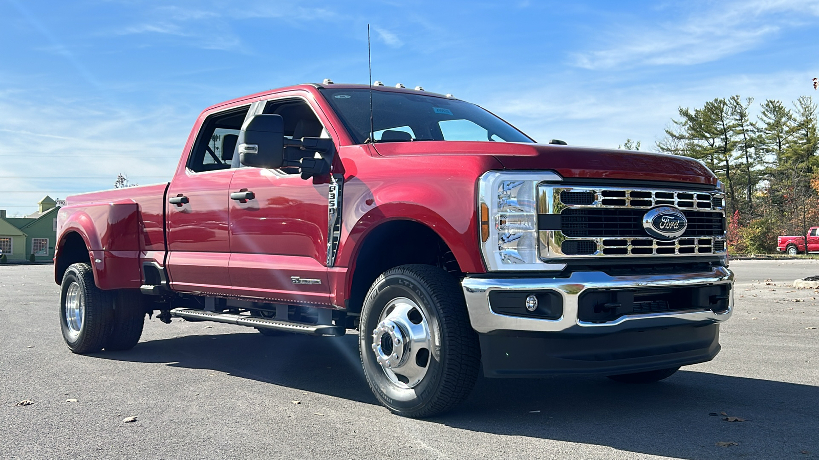 2024 Ford F-350SD XLT 2