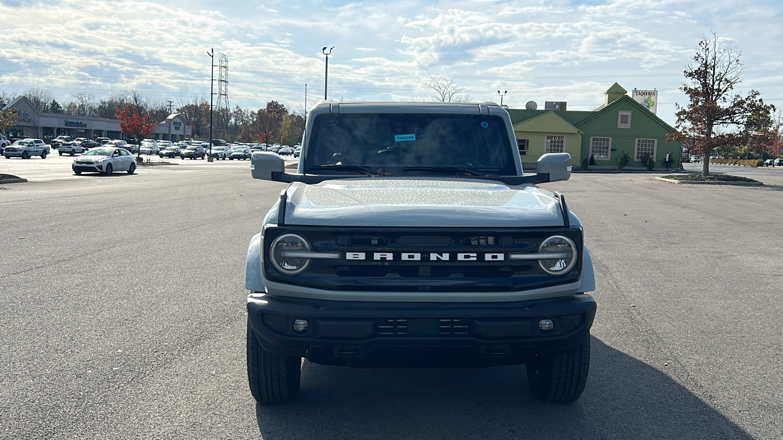 2024 Ford Bronco Outer Banks 39