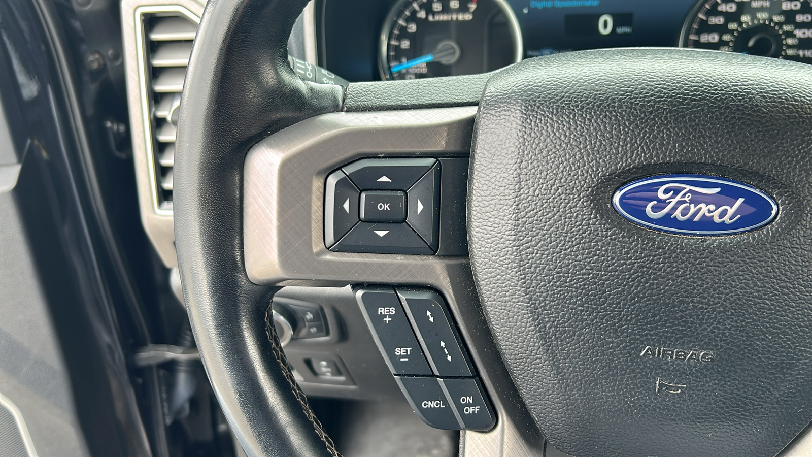 2018 Ford F-150 Limited 28