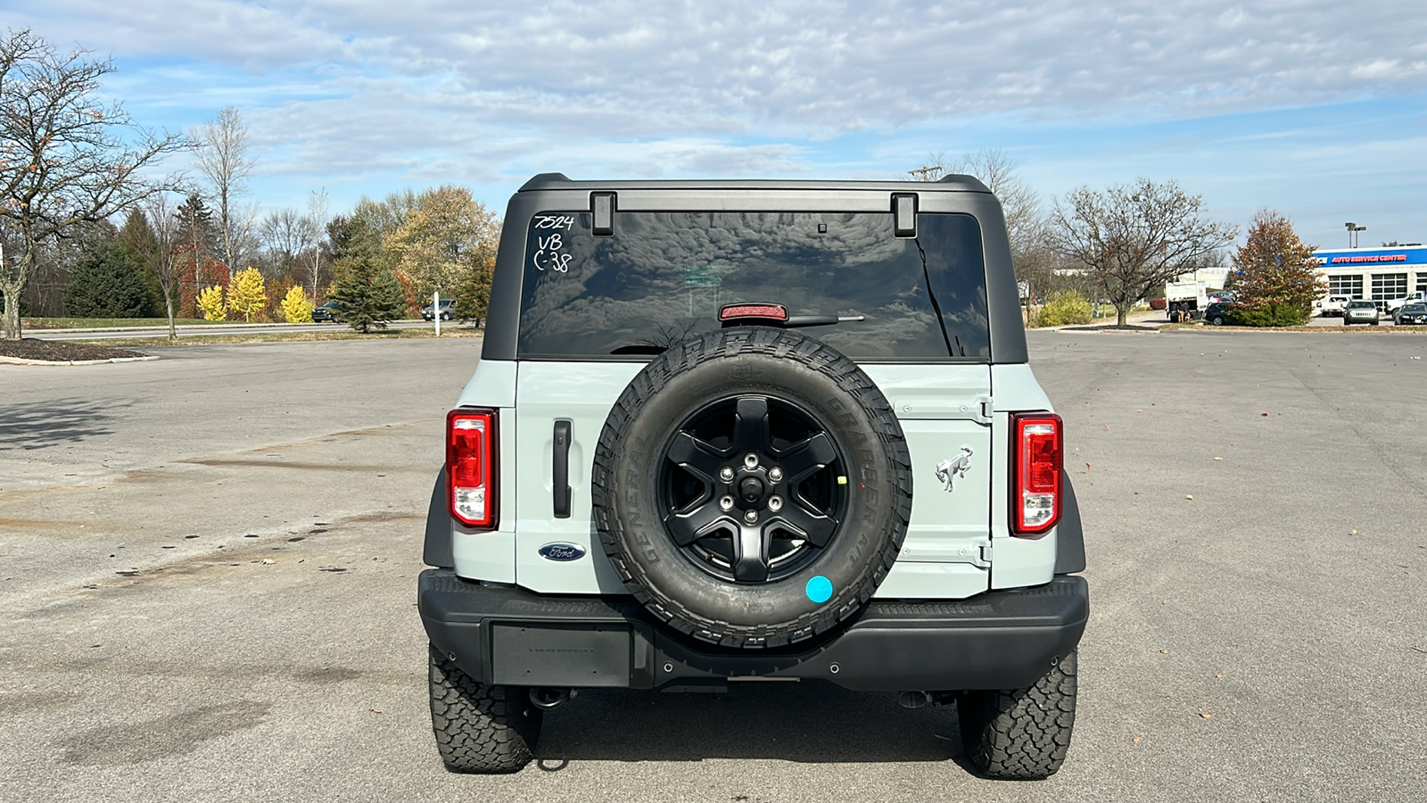 2024 Ford Bronco Black Diamond 13