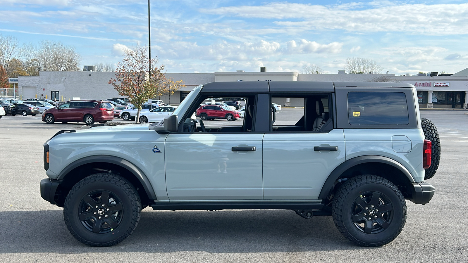 2024 Ford Bronco Black Diamond 16