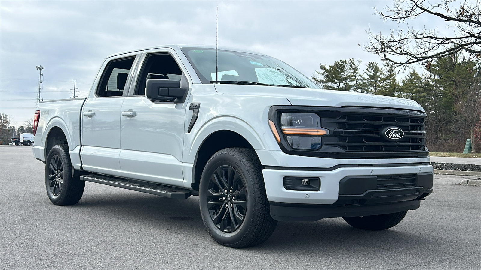 2024 Ford F-150 XLT 2