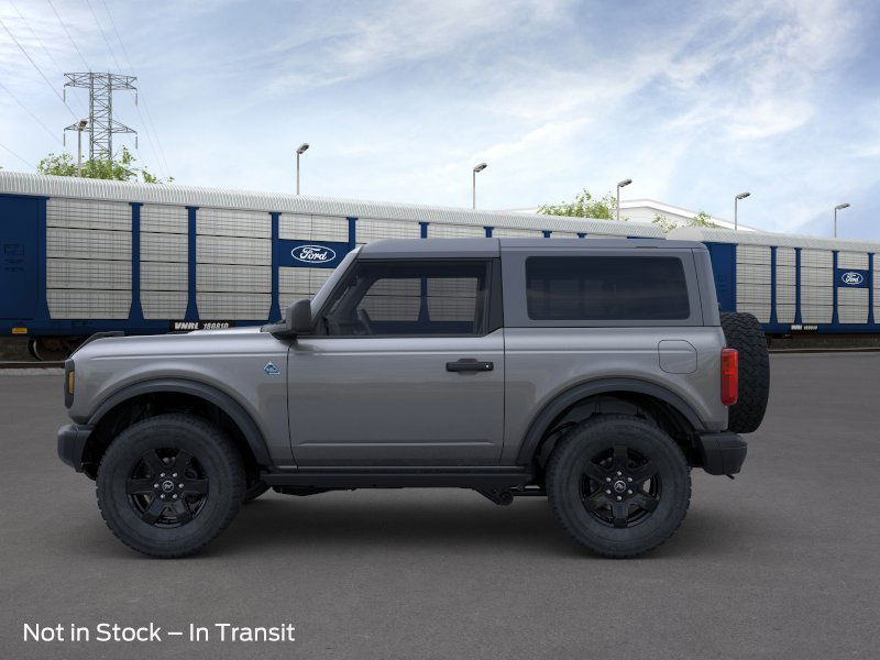 2024 Ford Bronco Black Diamond 3