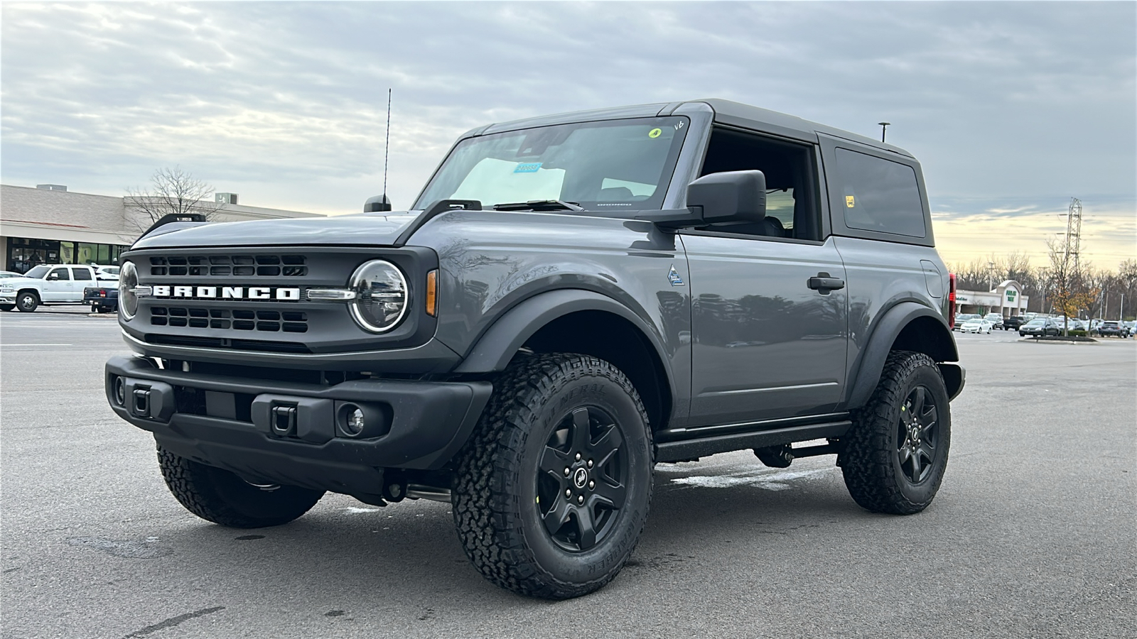 2024 Ford Bronco Black Diamond 33