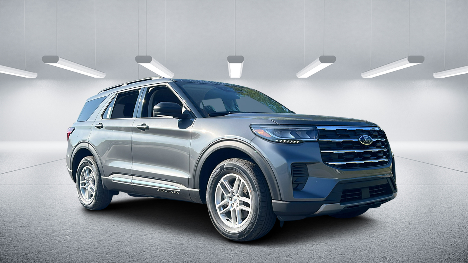 2025 Ford Explorer Active 1