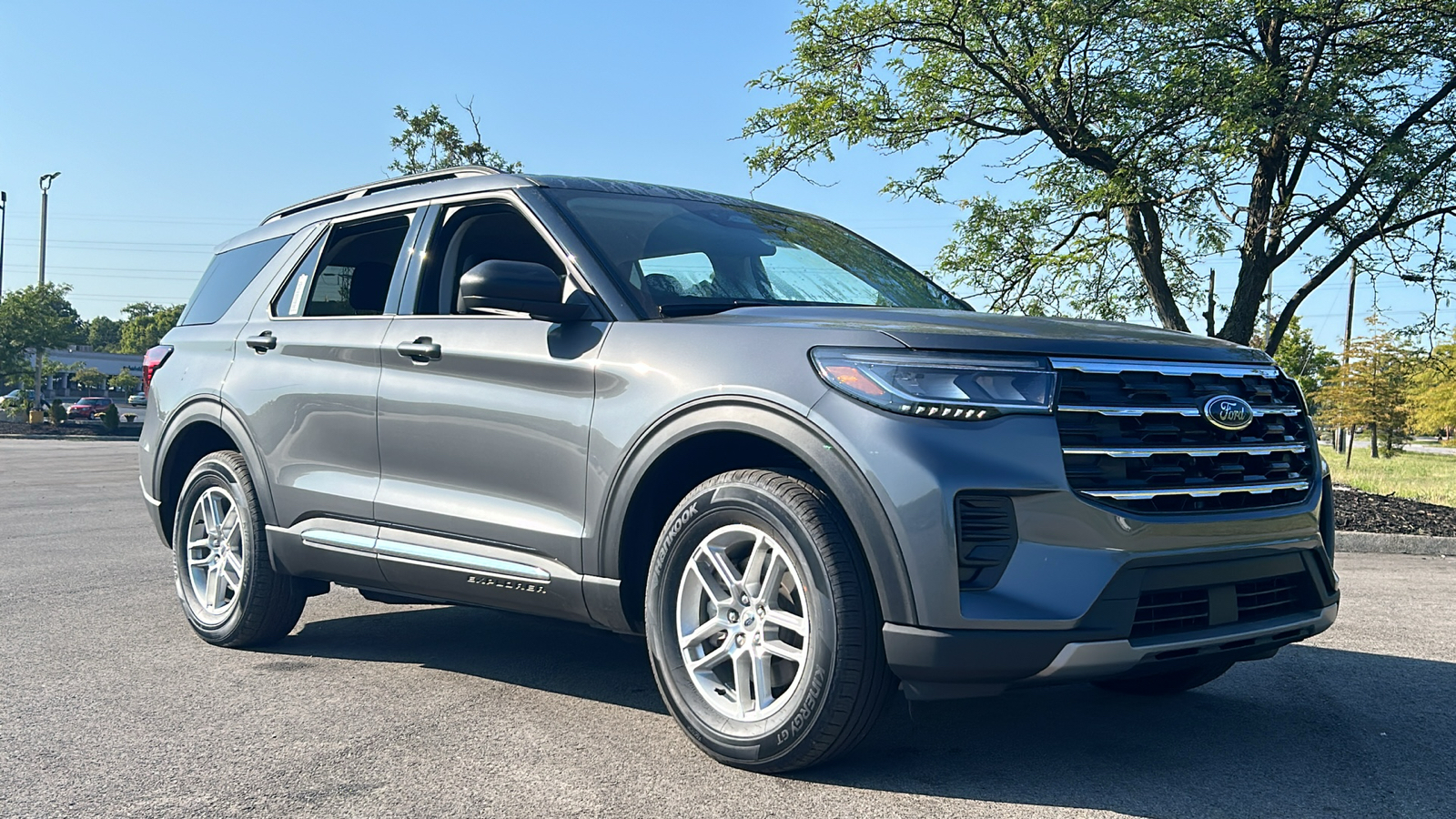 2025 Ford Explorer Active 2