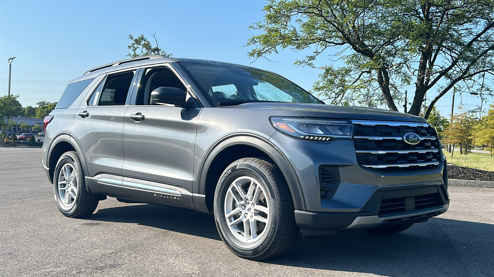 2025 Ford Explorer Active 3