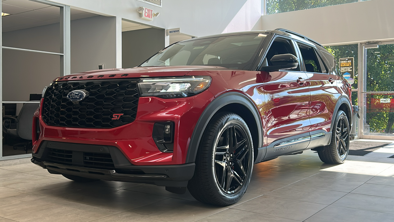 2025 Ford Explorer ST 37