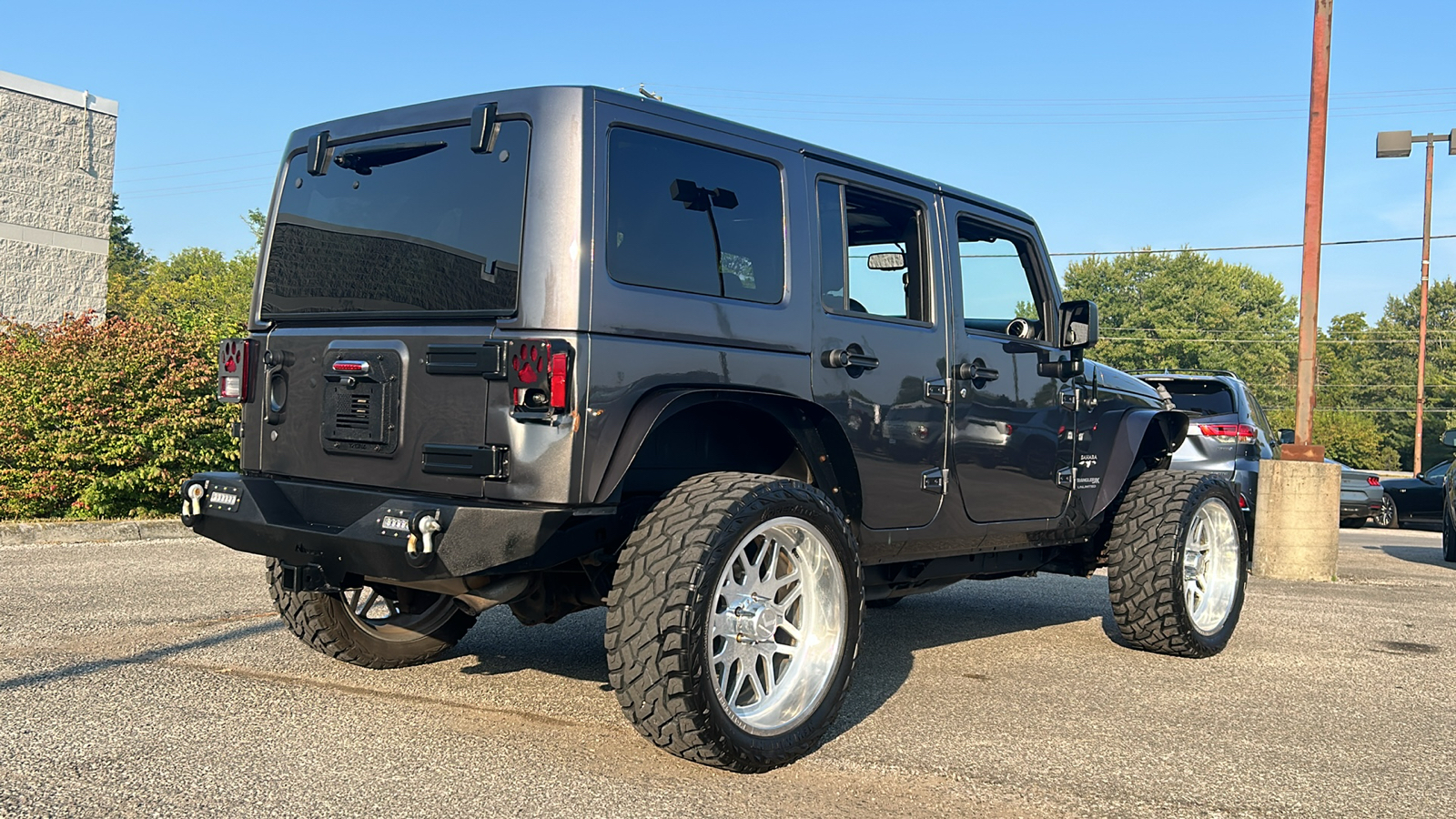 2018 Jeep Wrangler JK Unlimited Sahara 11