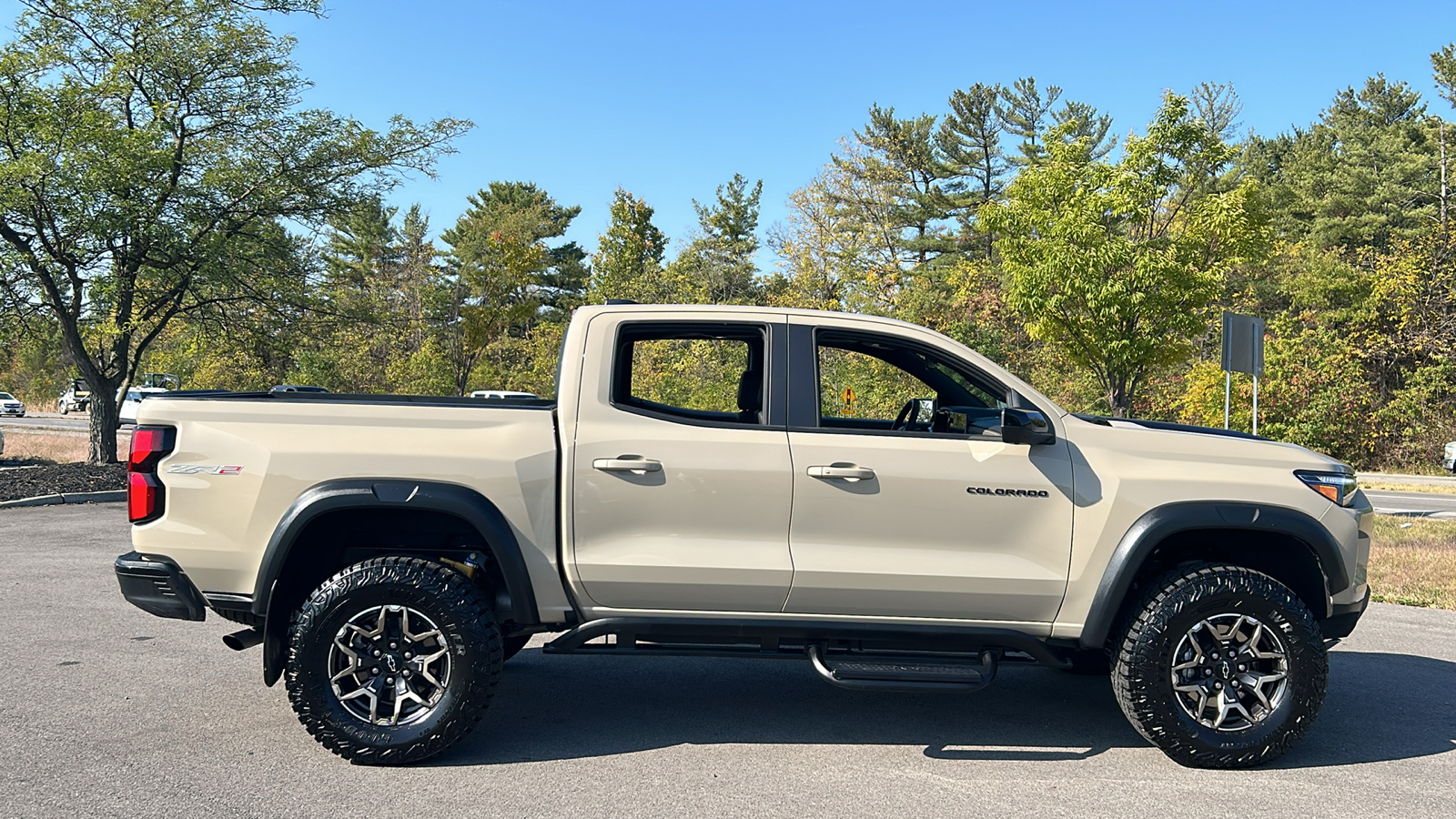 2023 Chevrolet Colorado ZR2 4