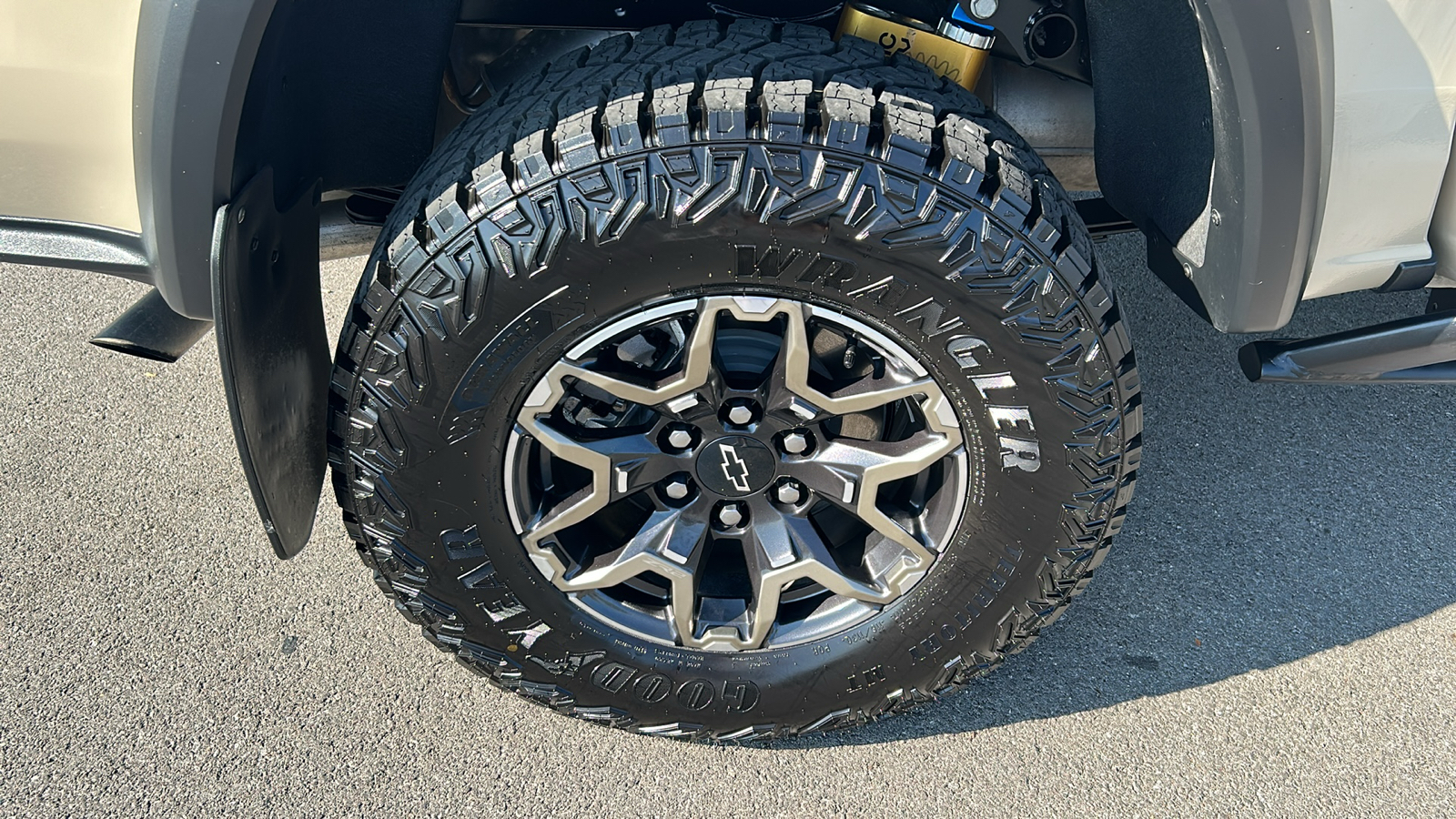 2023 Chevrolet Colorado ZR2 10