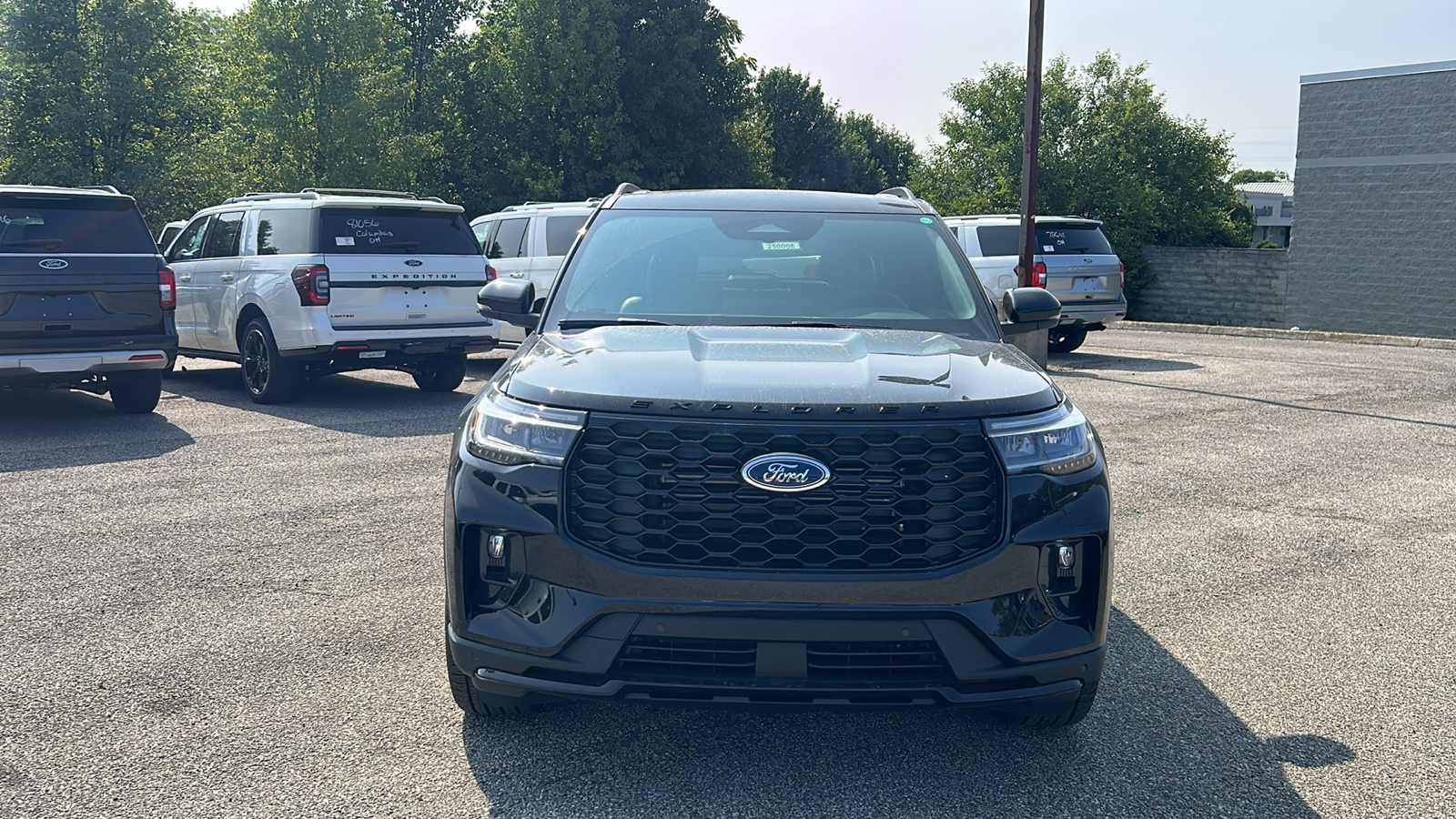 2025 Ford Explorer ST-Line 44