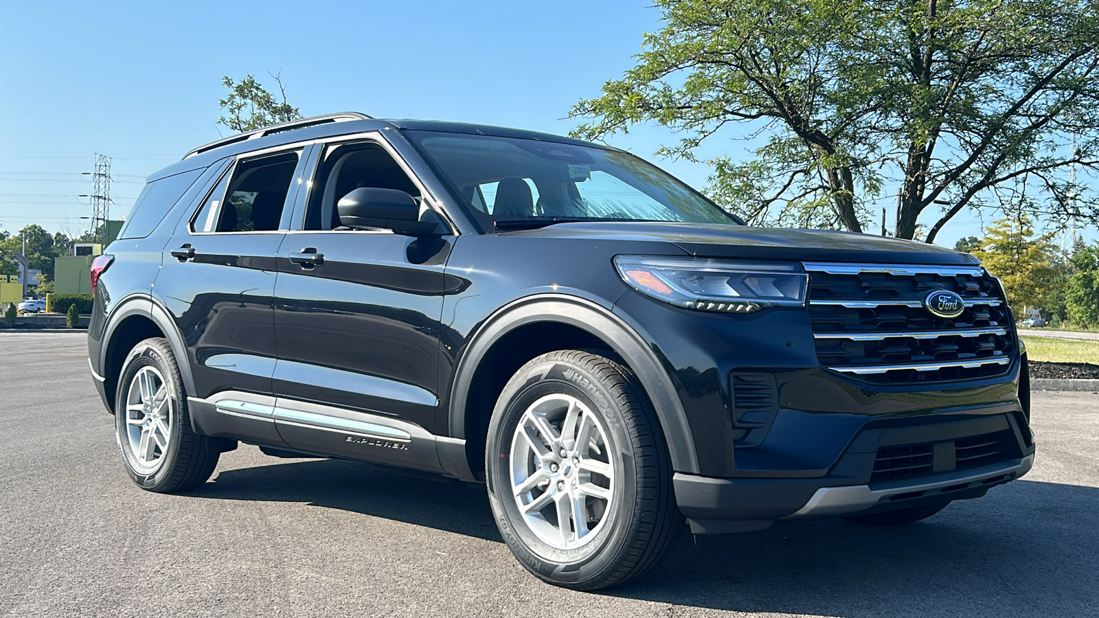 2025 Ford Explorer Active 2