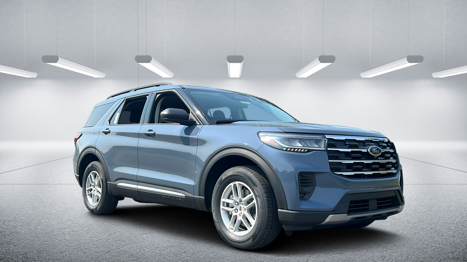 2025 Ford Explorer Active 1