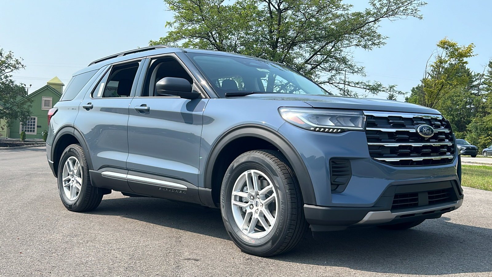 2025 Ford Explorer Active 2