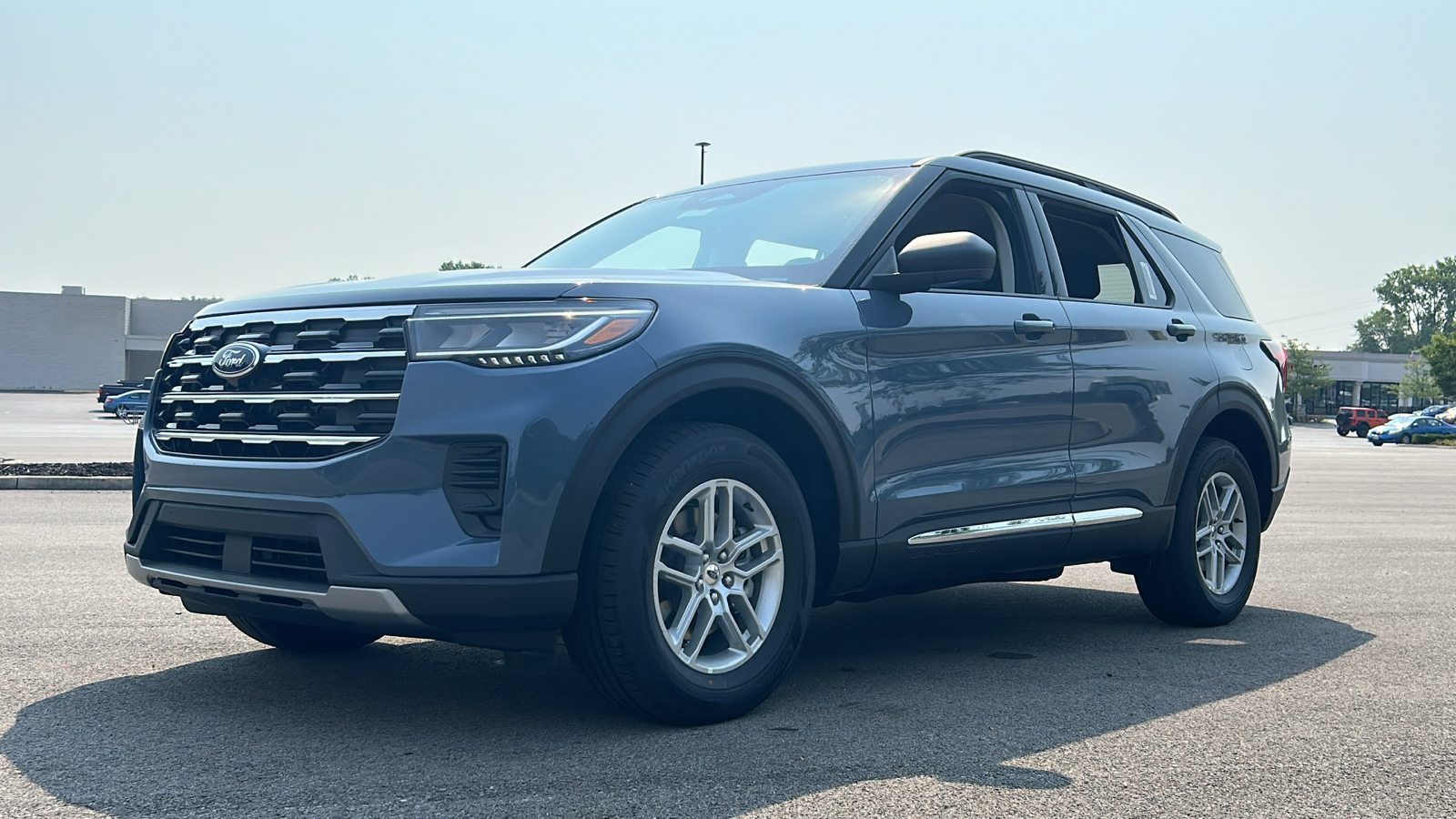 2025 Ford Explorer Active 42