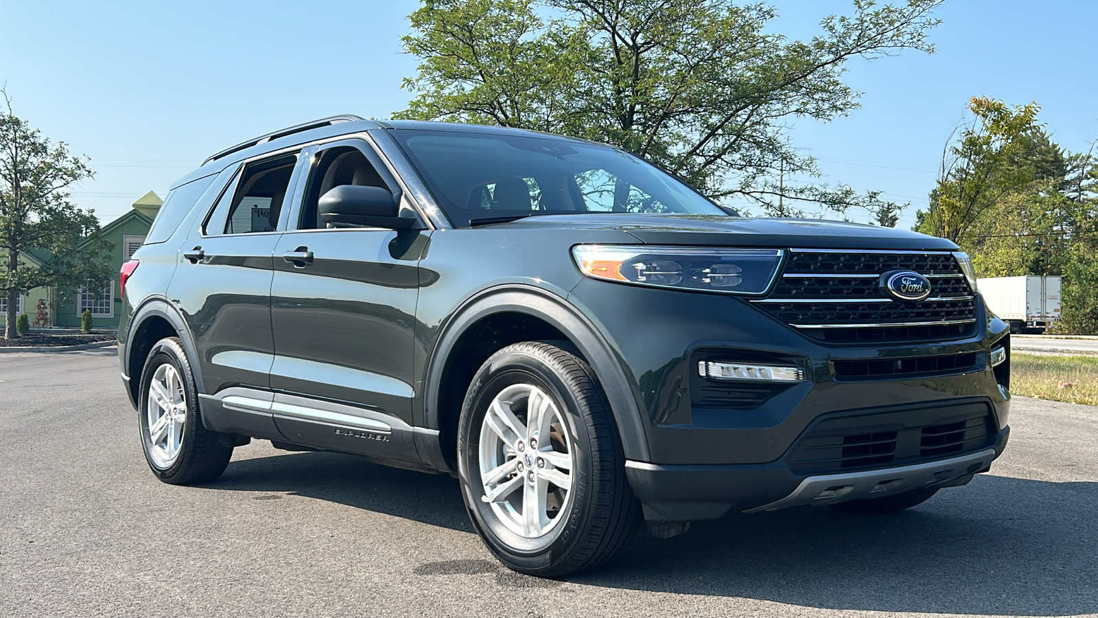 2022 Ford Explorer XLT 2