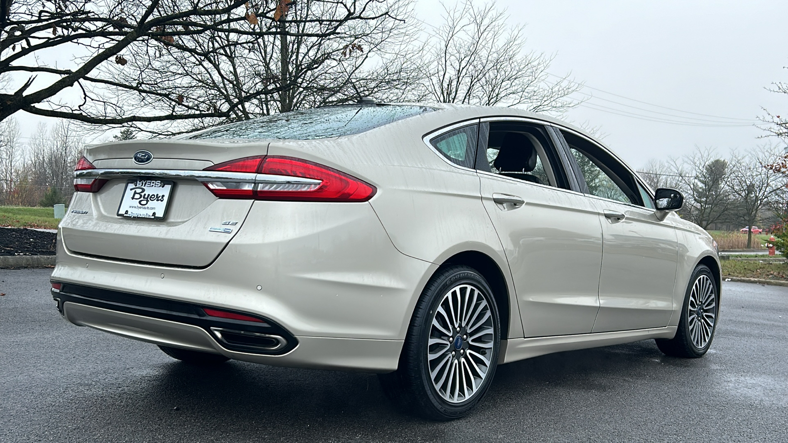 2017 Ford Fusion SE 10