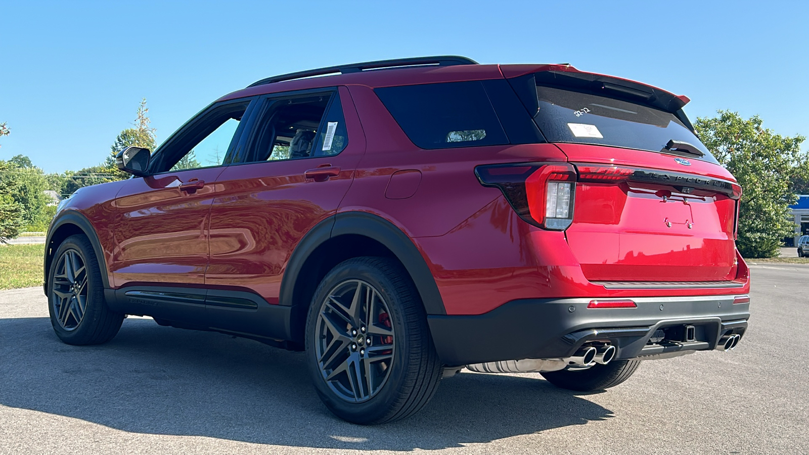 2025 Ford Explorer ST 17