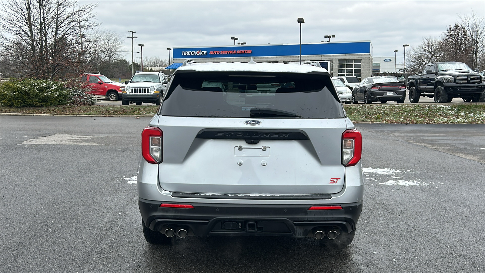 2020 Ford Explorer ST 12