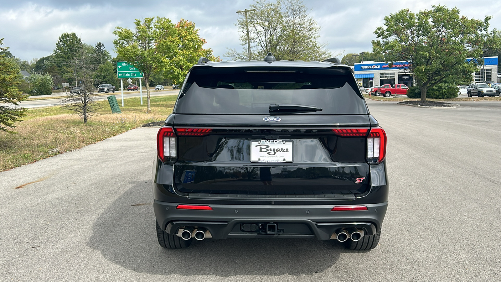 2025 Ford Explorer ST 12