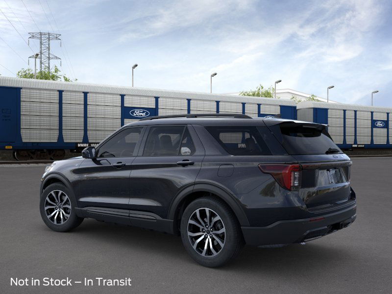 2025 Ford Explorer ST-Line 4