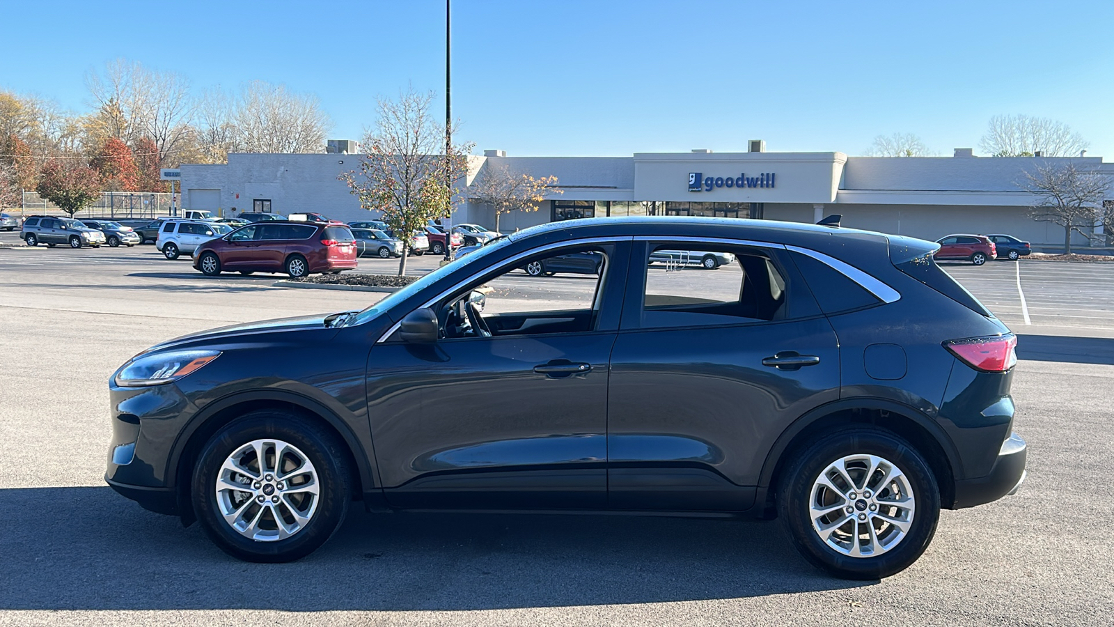 2022 Ford Escape SE Hybrid 18