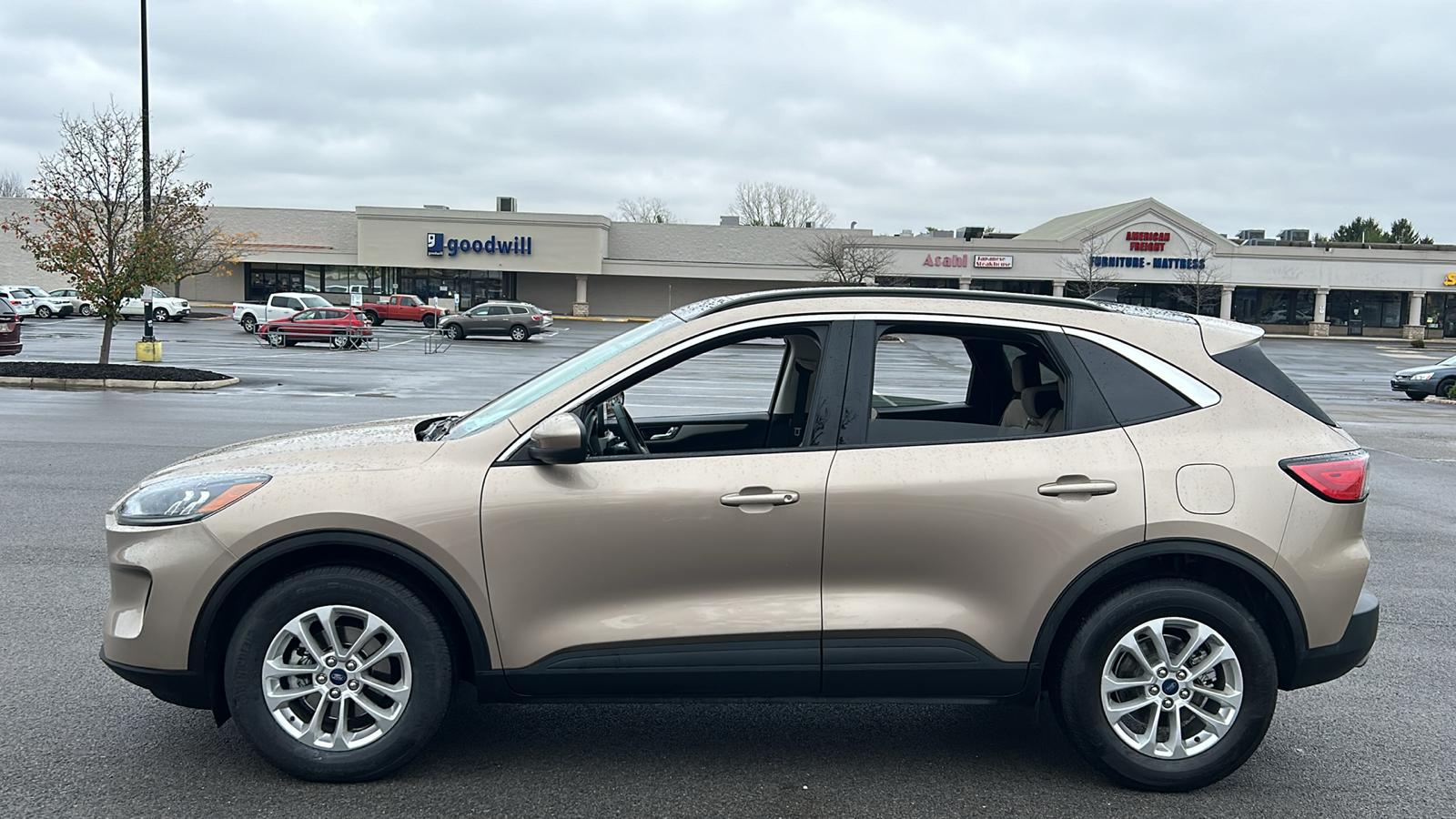 2021 Ford Escape SE 17