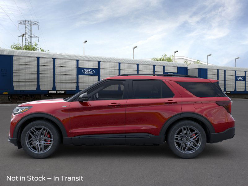 2025 Ford Explorer ST-Line 3