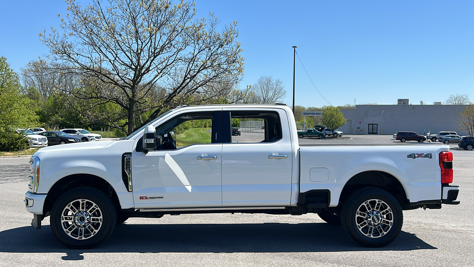 2023 Ford F-250SD Limited 17