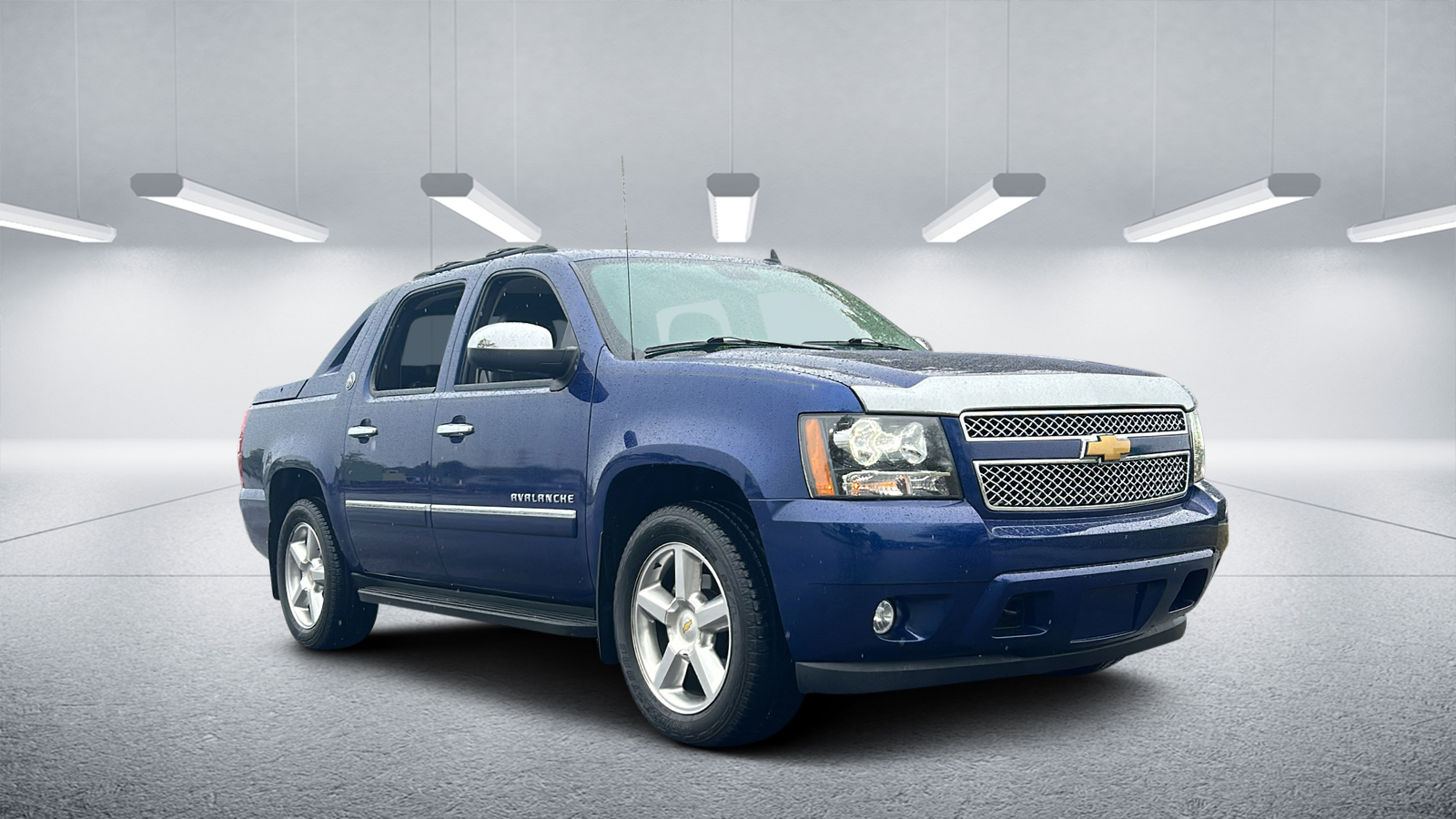 2013 Chevrolet Avalanche 1500 LTZ 1