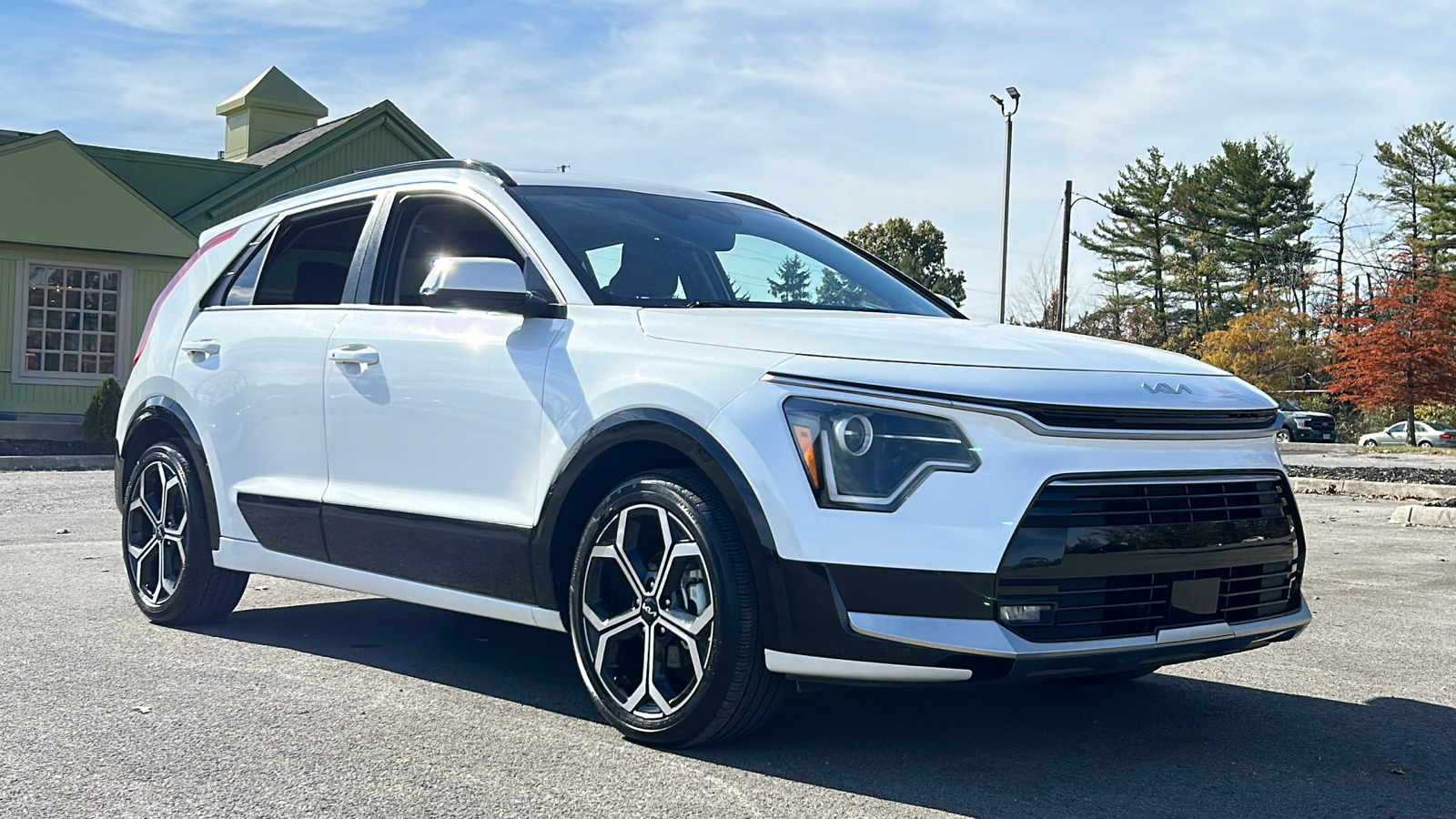 2023 Kia Niro EX Touring 3