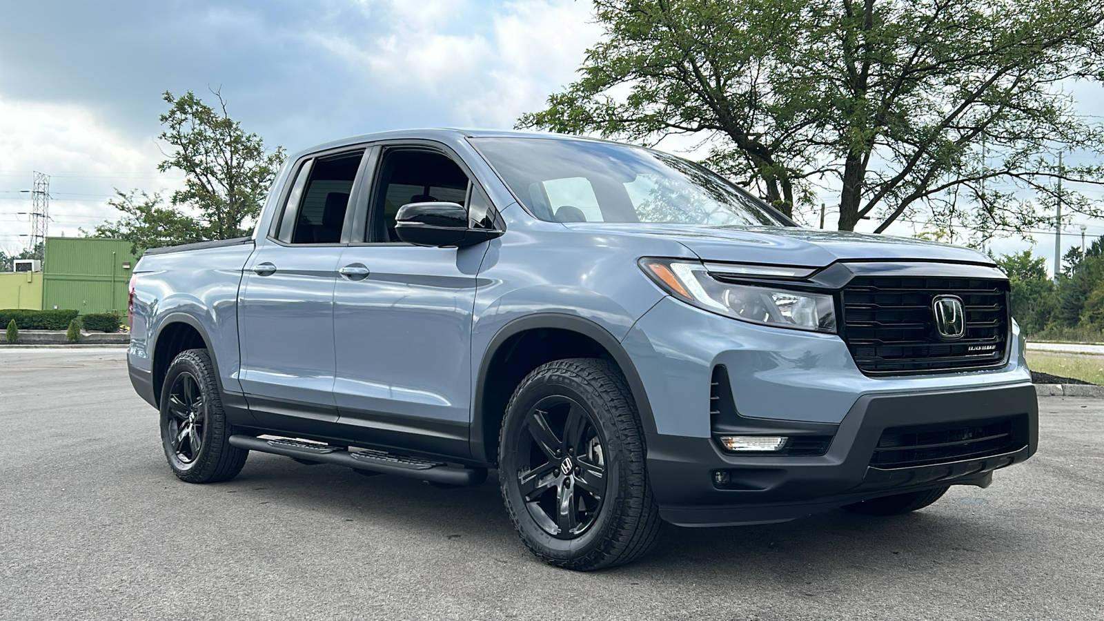 2023 Honda Ridgeline Black Edition 2