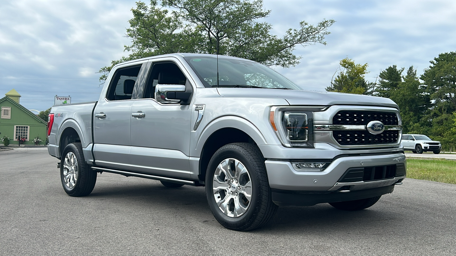 2023 Ford F-150 Platinum 2