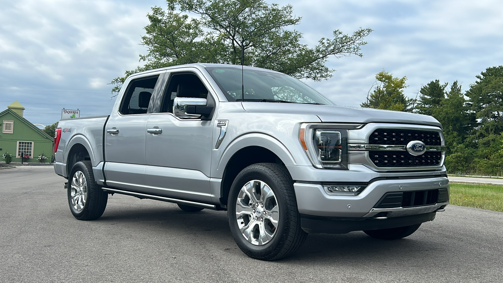 2023 Ford F-150 Platinum 3