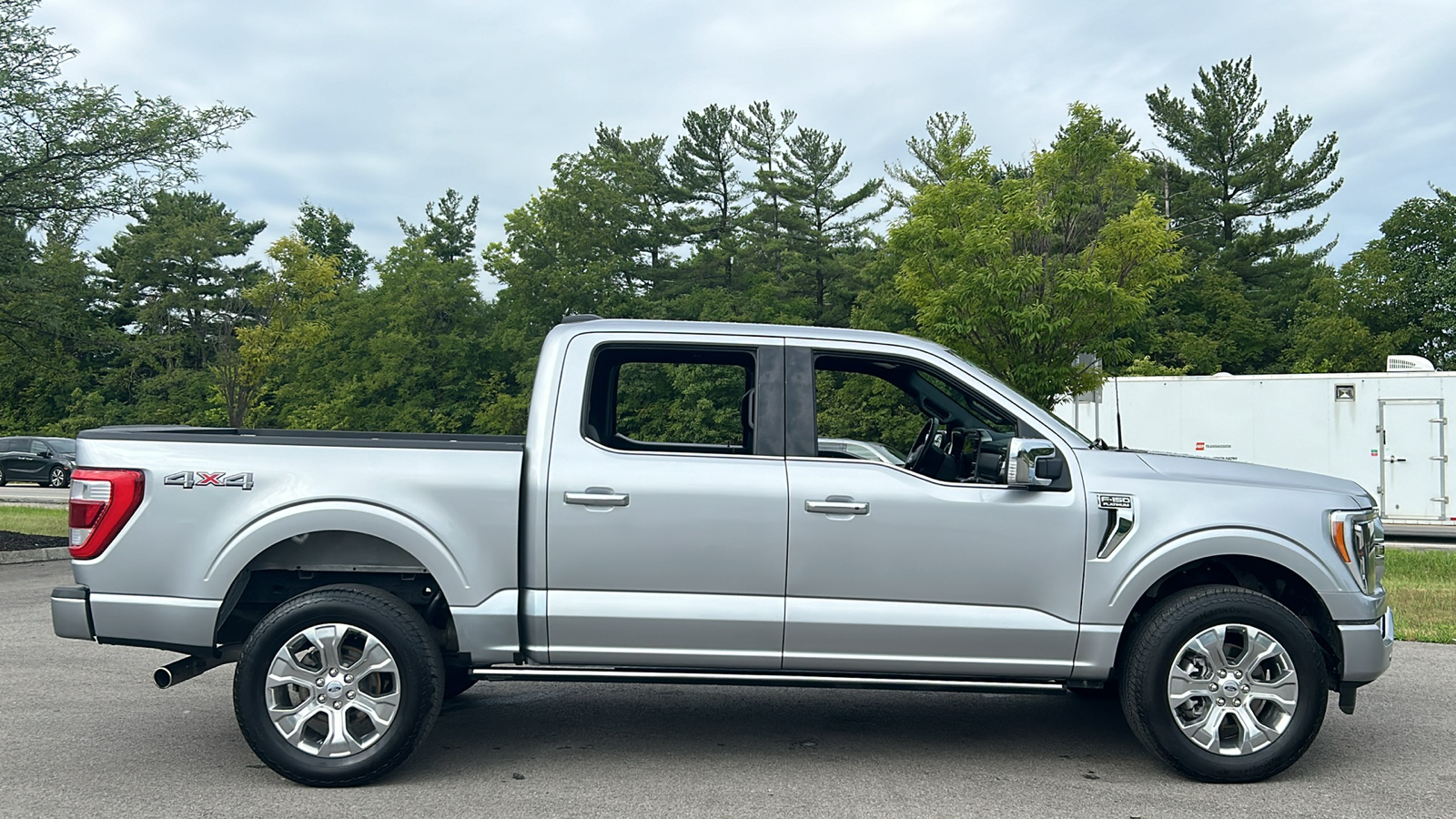 2023 Ford F-150 Platinum 4