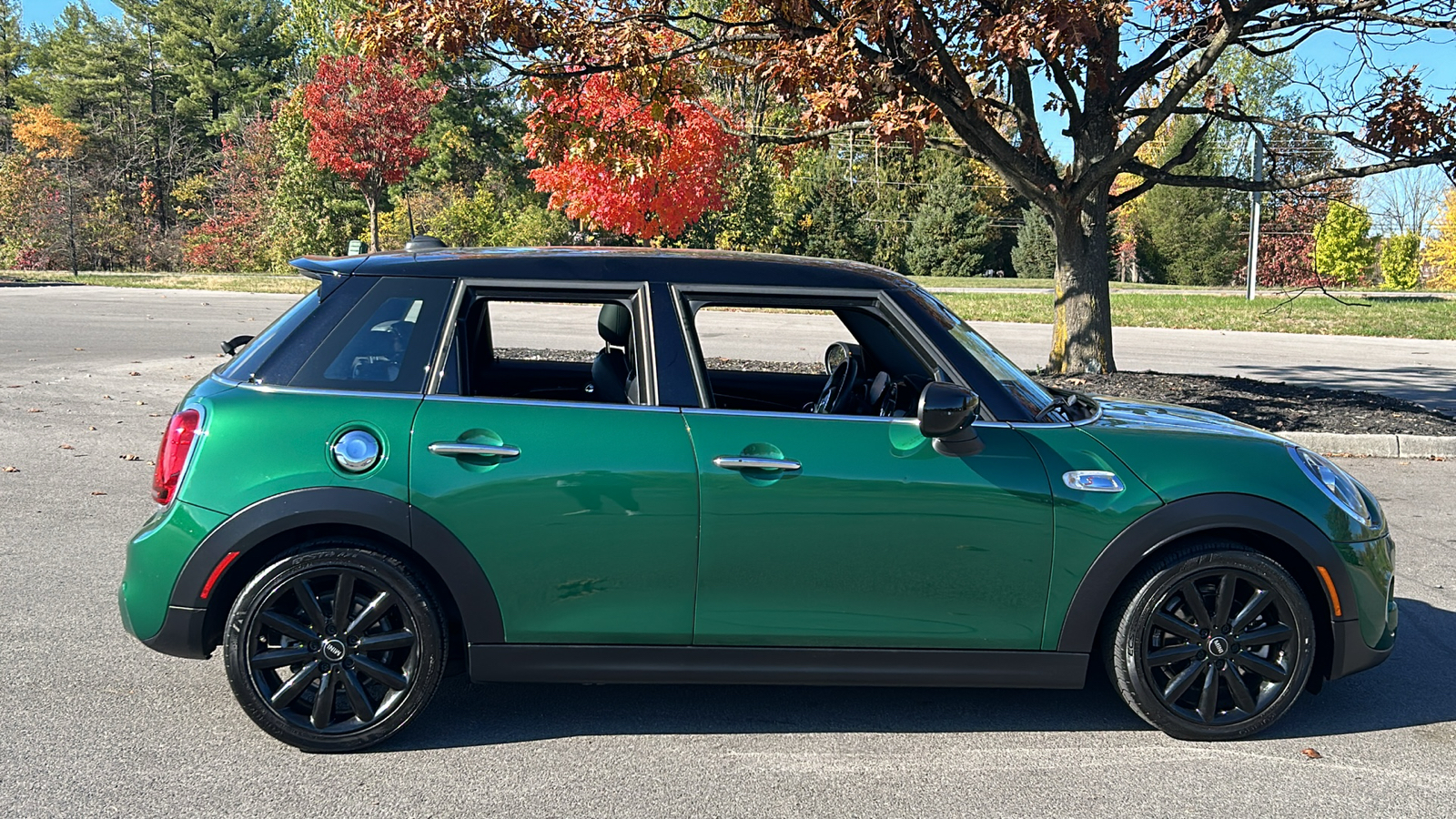 2021 MINI Cooper S  4