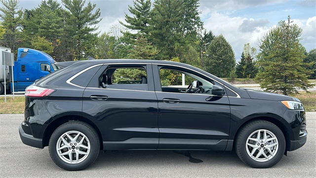 2024 Ford Edge SEL 4