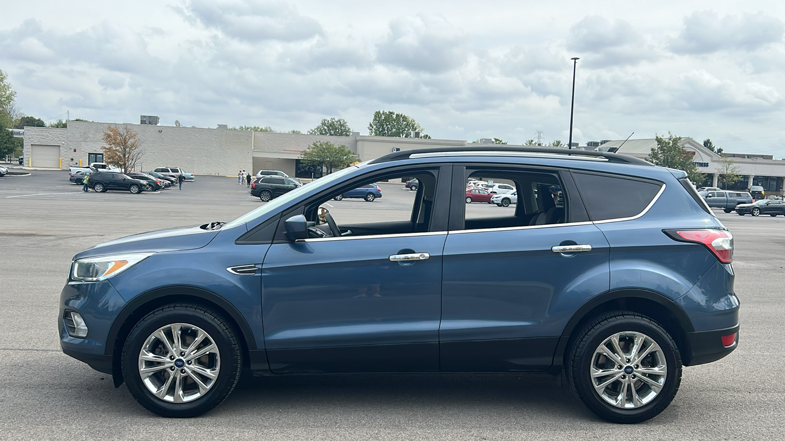 2018 Ford Escape SE 17